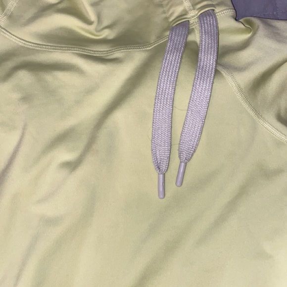 Nike Dri-fit - Picture 3 of 4